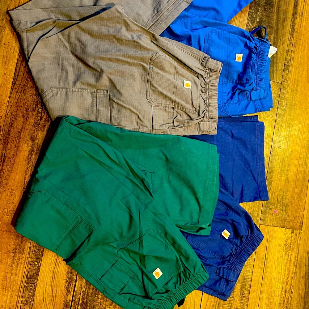 4 pair of Mens Medium scrub pants